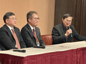 AI���~���~�u�]����a�B�U���b�ˡv�A���l��ݦn�M�ӤT��Ʀ����i��